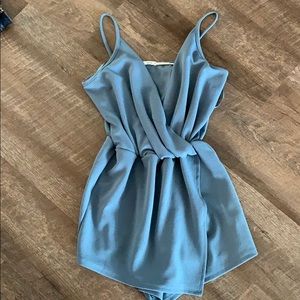 Urban Outfitters Kimchi Blue Romper size M